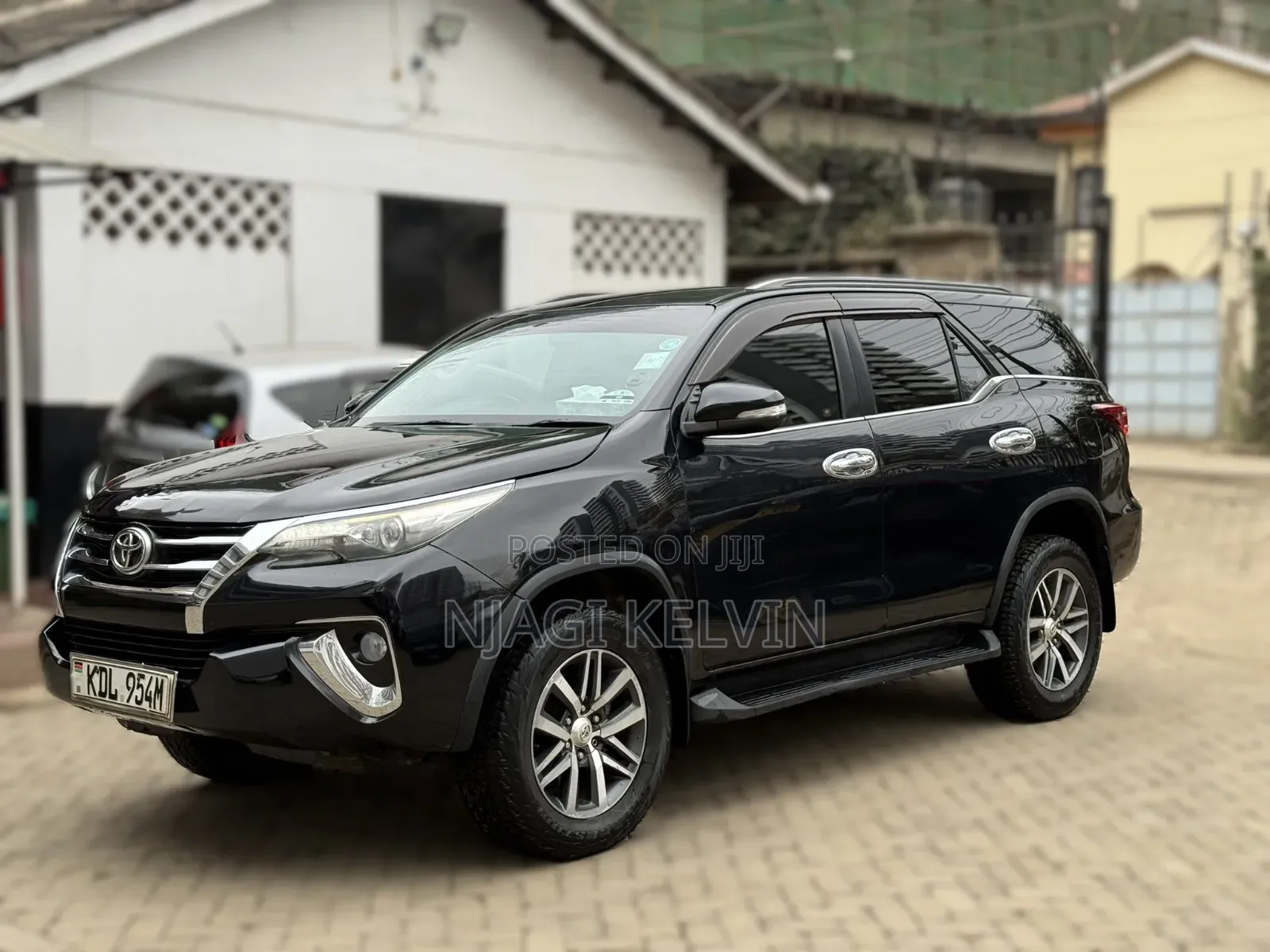 Toyota Fortuner 2.8 D AWD 2016 Black