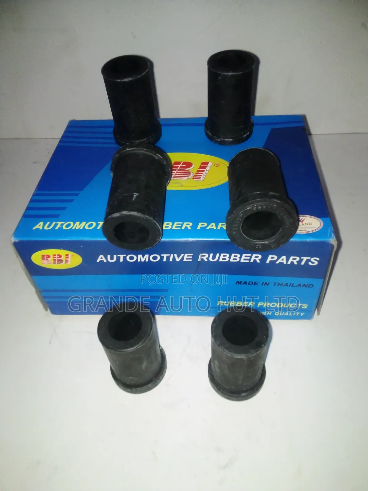 Upper Bush Spring Shackle Toyota Hilux