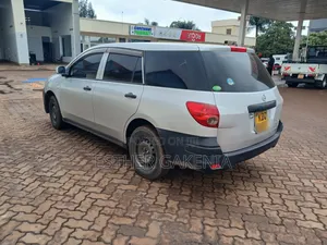 Nissan Advan 2017 Silver