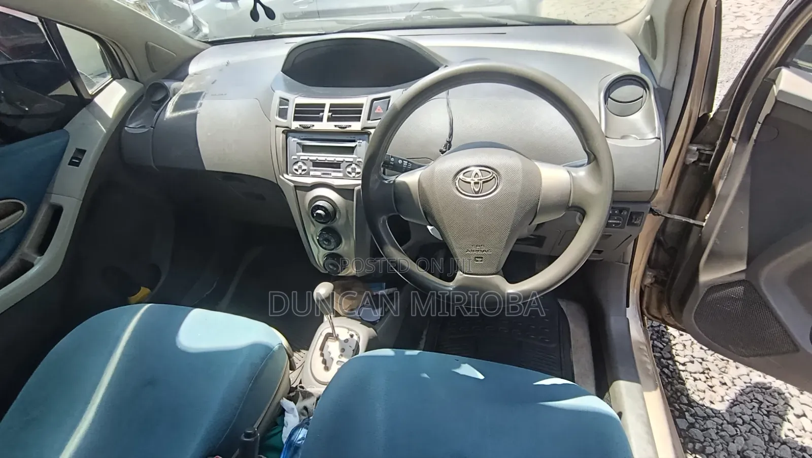 Toyota Vitz 2008 Gold