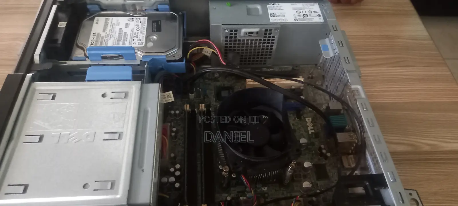Desktop Computer Dell Optiplex 7000 MT 4GB Intel Core i3 HDD 500GB