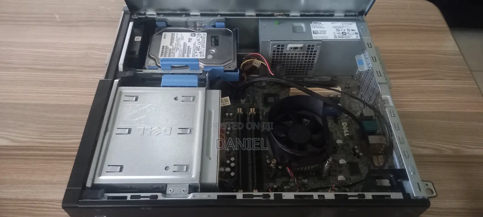 Desktop Computer Dell Optiplex 7000 MT 4GB Intel Core i3 HDD 500GB