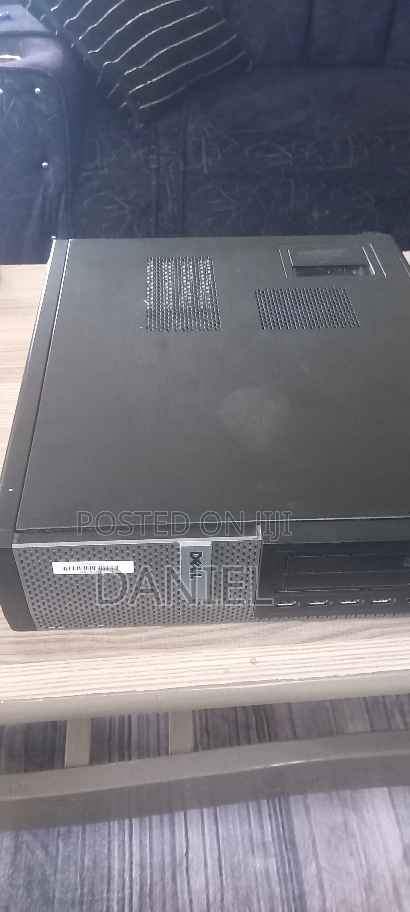 Desktop Computer Dell Optiplex 7000 MT 4GB Intel Core i3 HDD 500GB