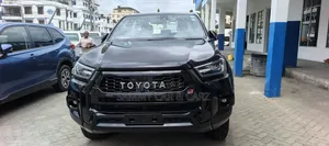 Toyota Hilux 2020 Black