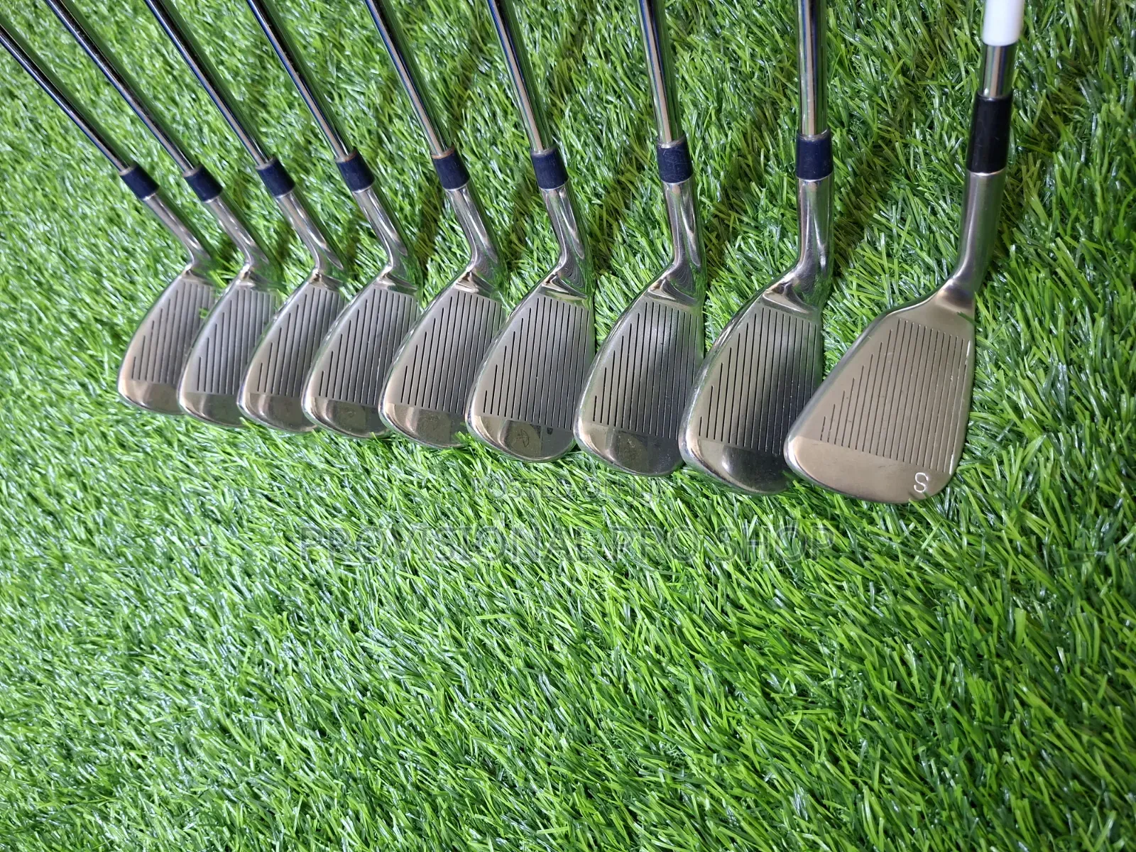 Palmer Bay Hill Men's Set