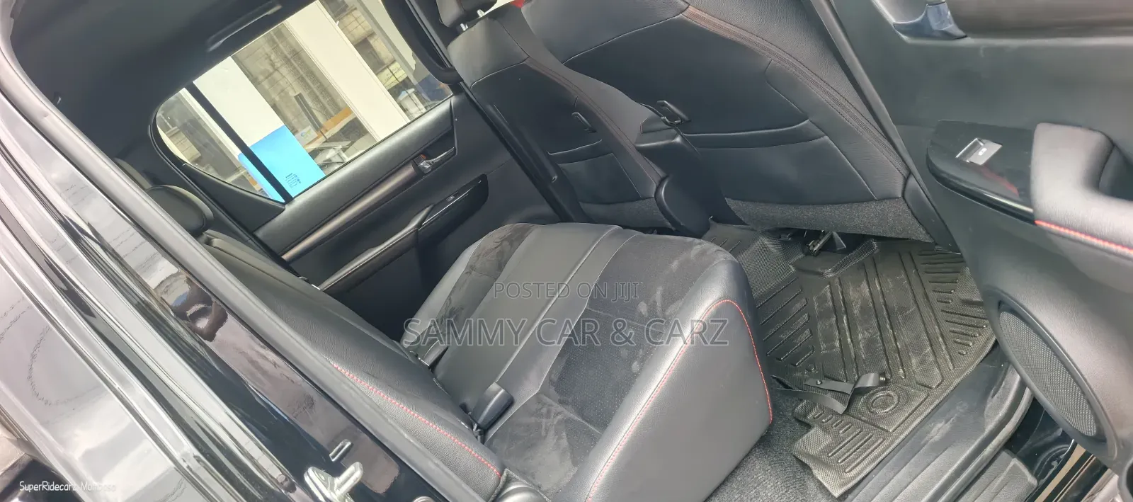 Toyota Hilux 2020 Black