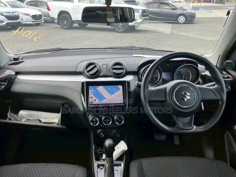 Suzuki Swift 2019 White