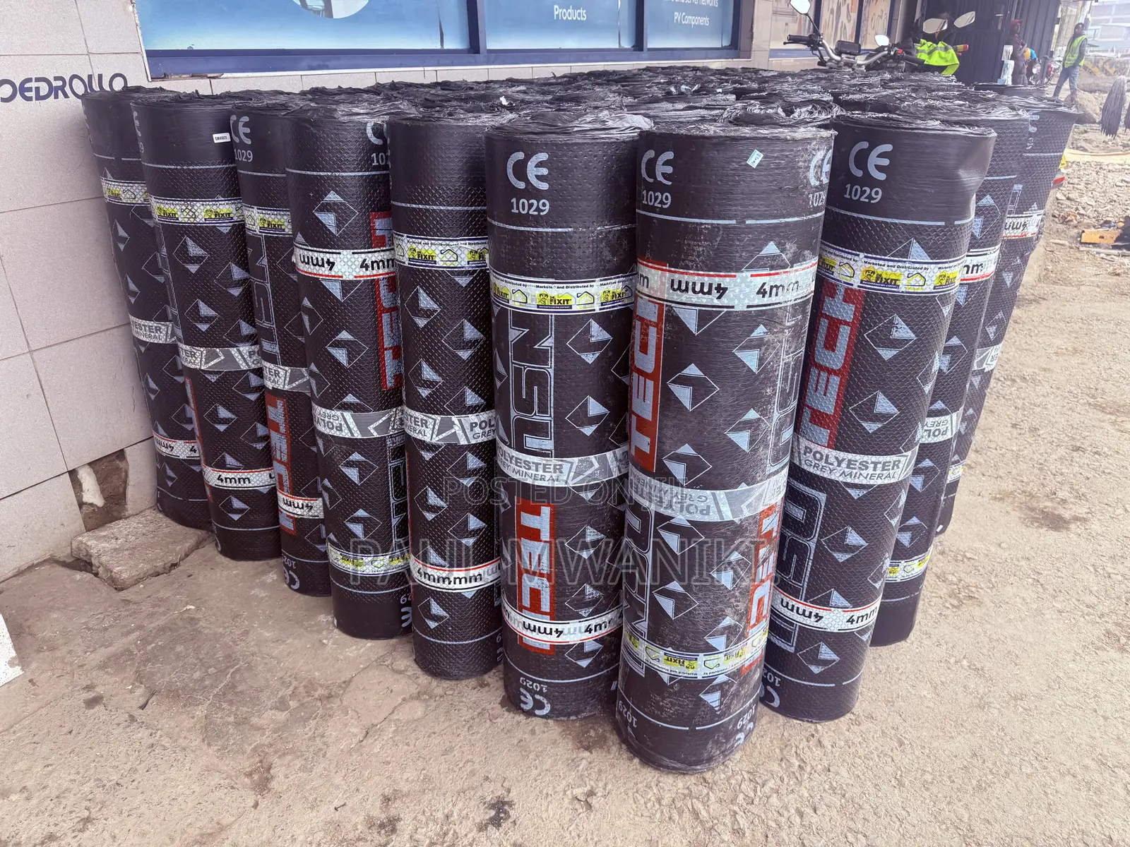 4mm App Waterproofing Membrane – Grey Mineral Finish.