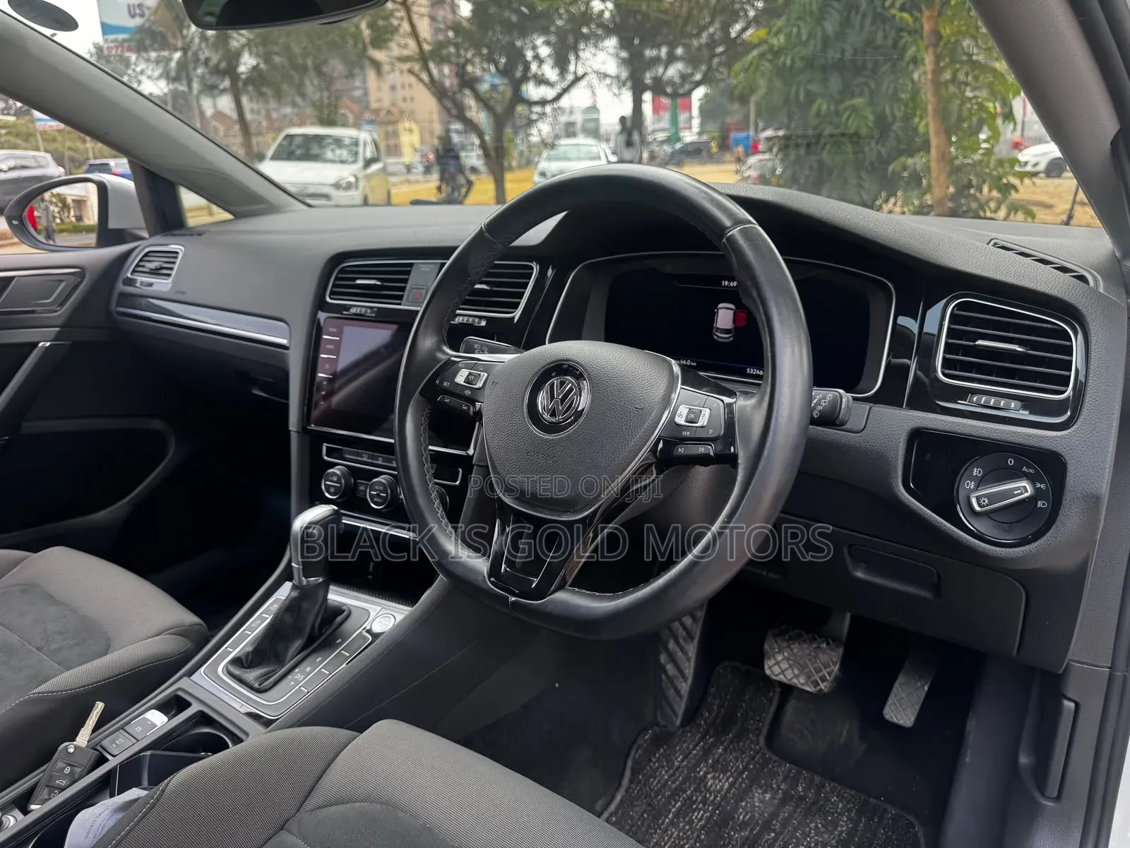 Volkswagen Golf 2019 White