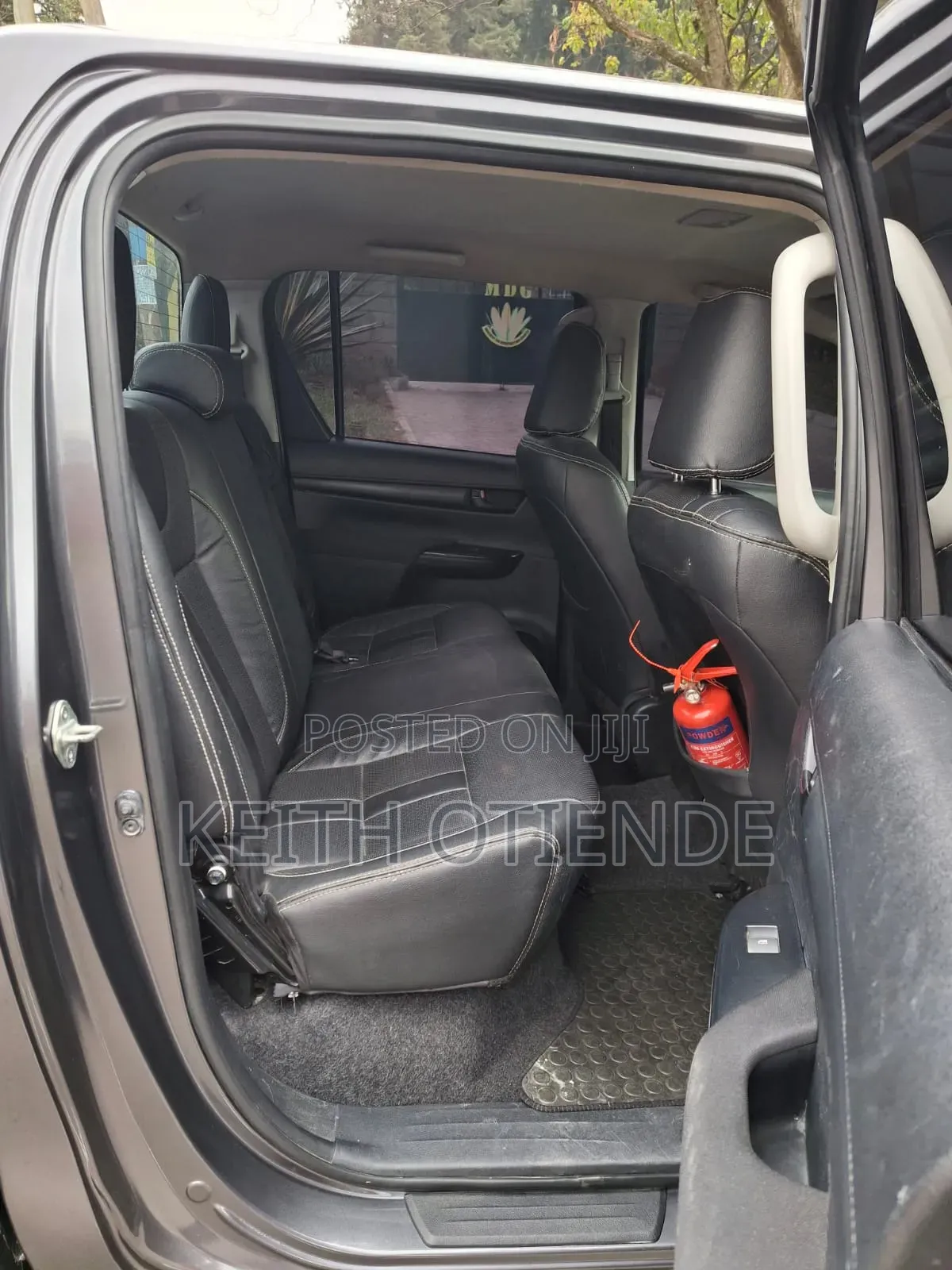 Toyota Hilux 2016 Blue