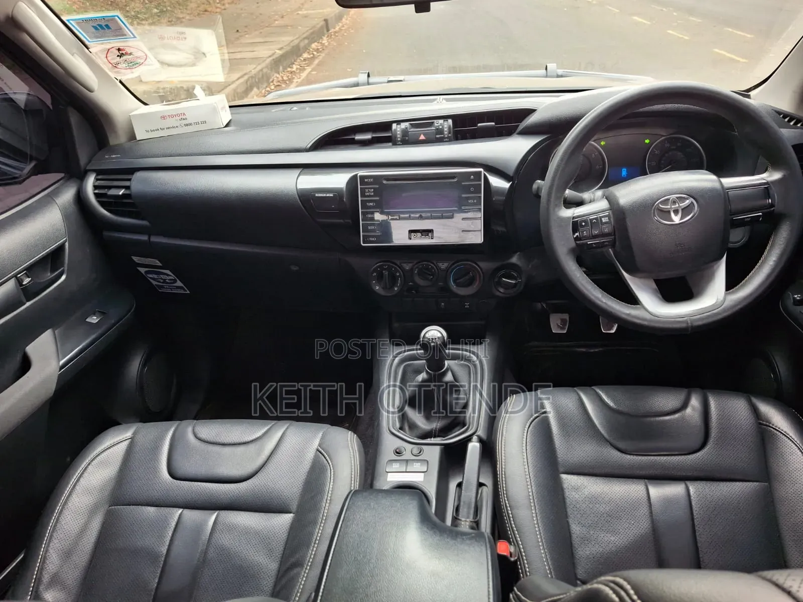 Toyota Hilux 2016 Blue