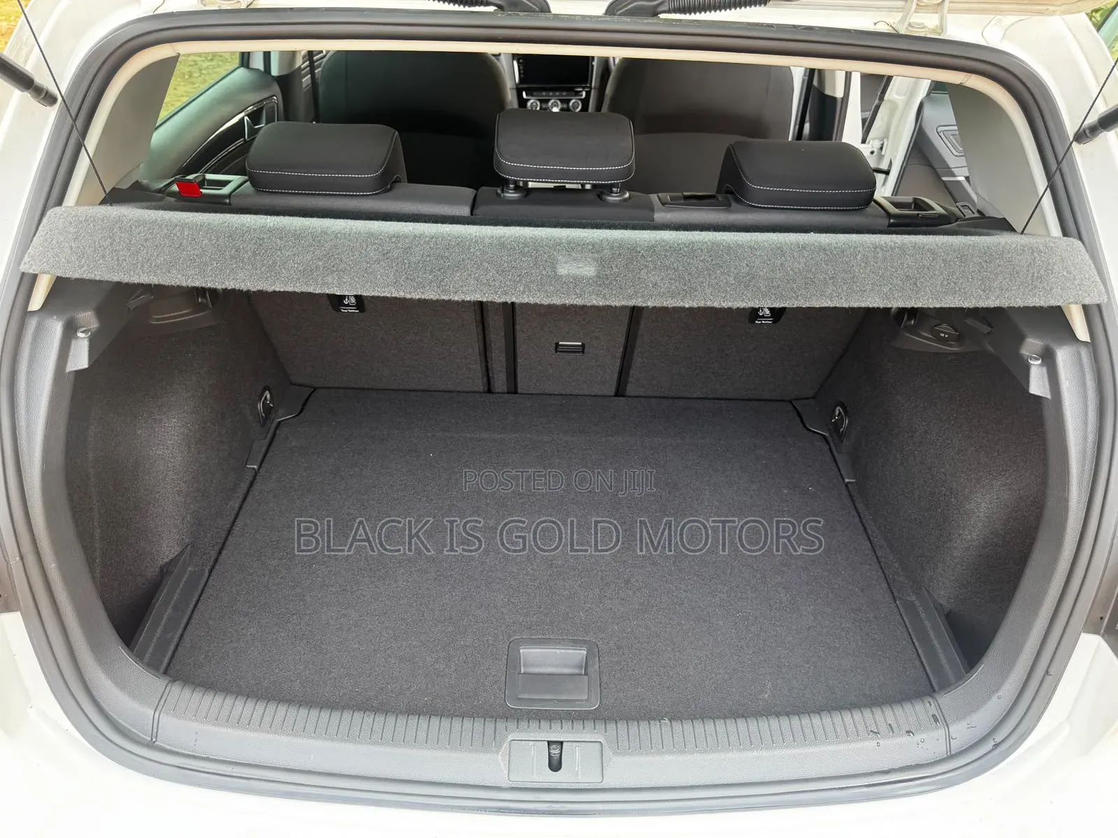 Volkswagen Golf 2019 White