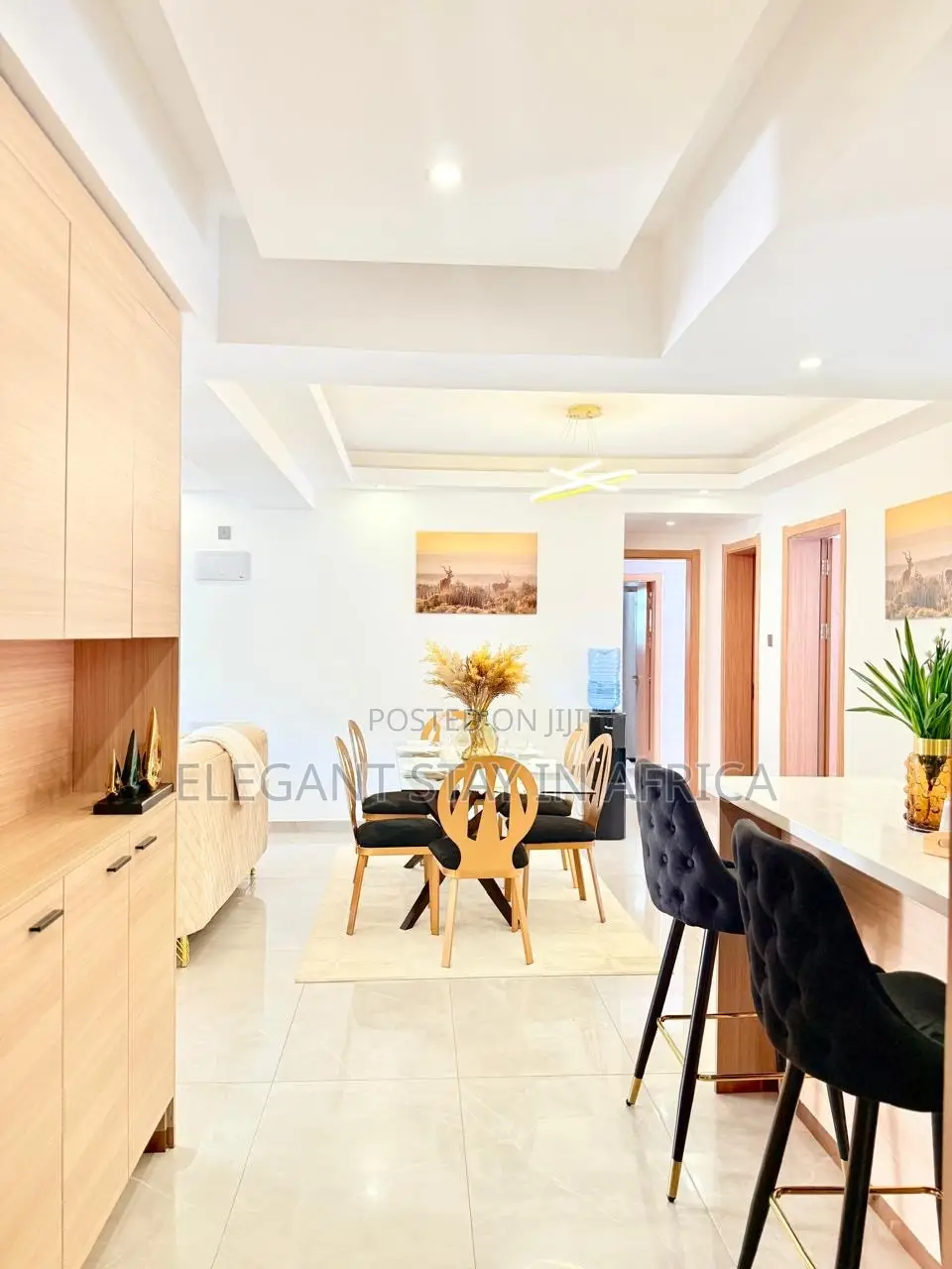 Cozy 3 Bed in Riverside at Per Day