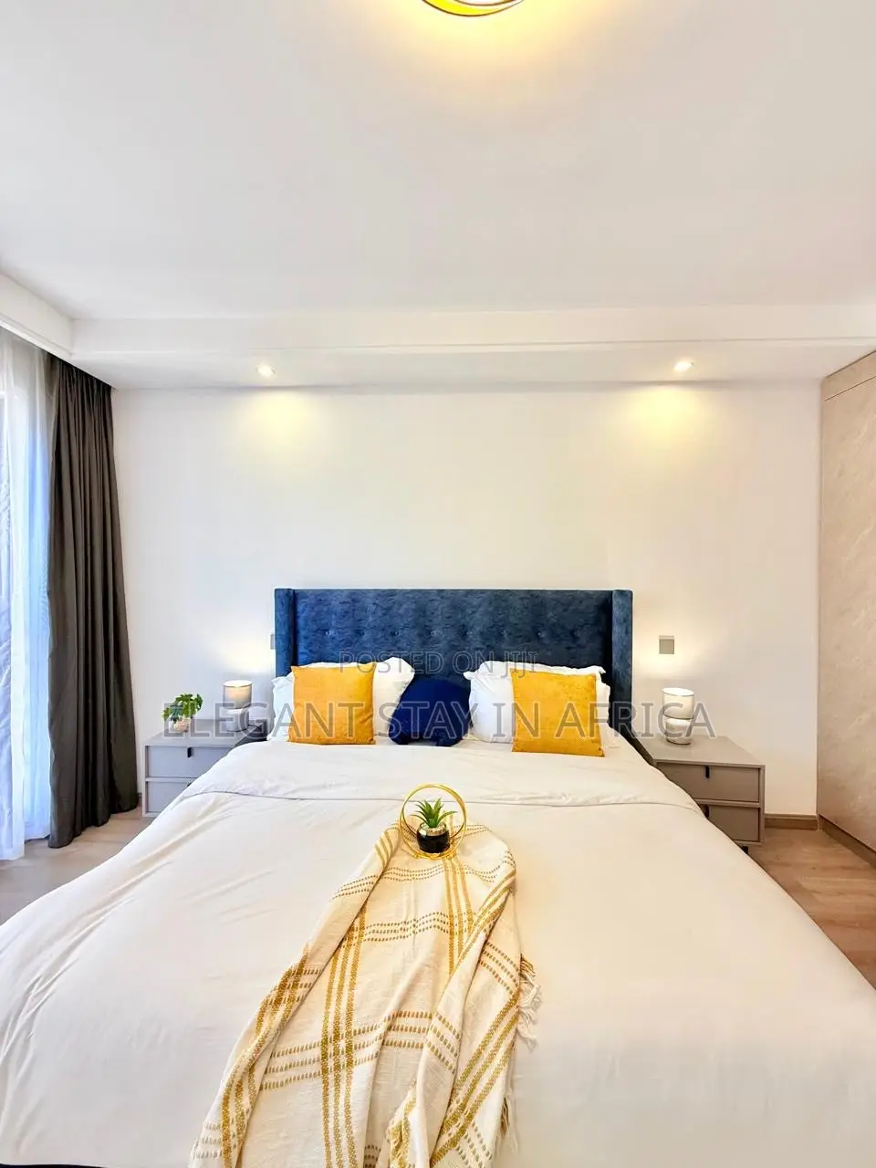 Cozy 3 Bed in Riverside at Per Day