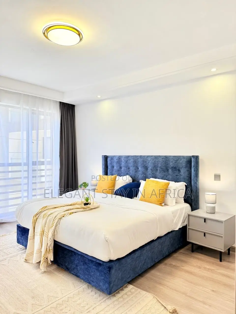 Cozy 3 Bed in Riverside at Per Day