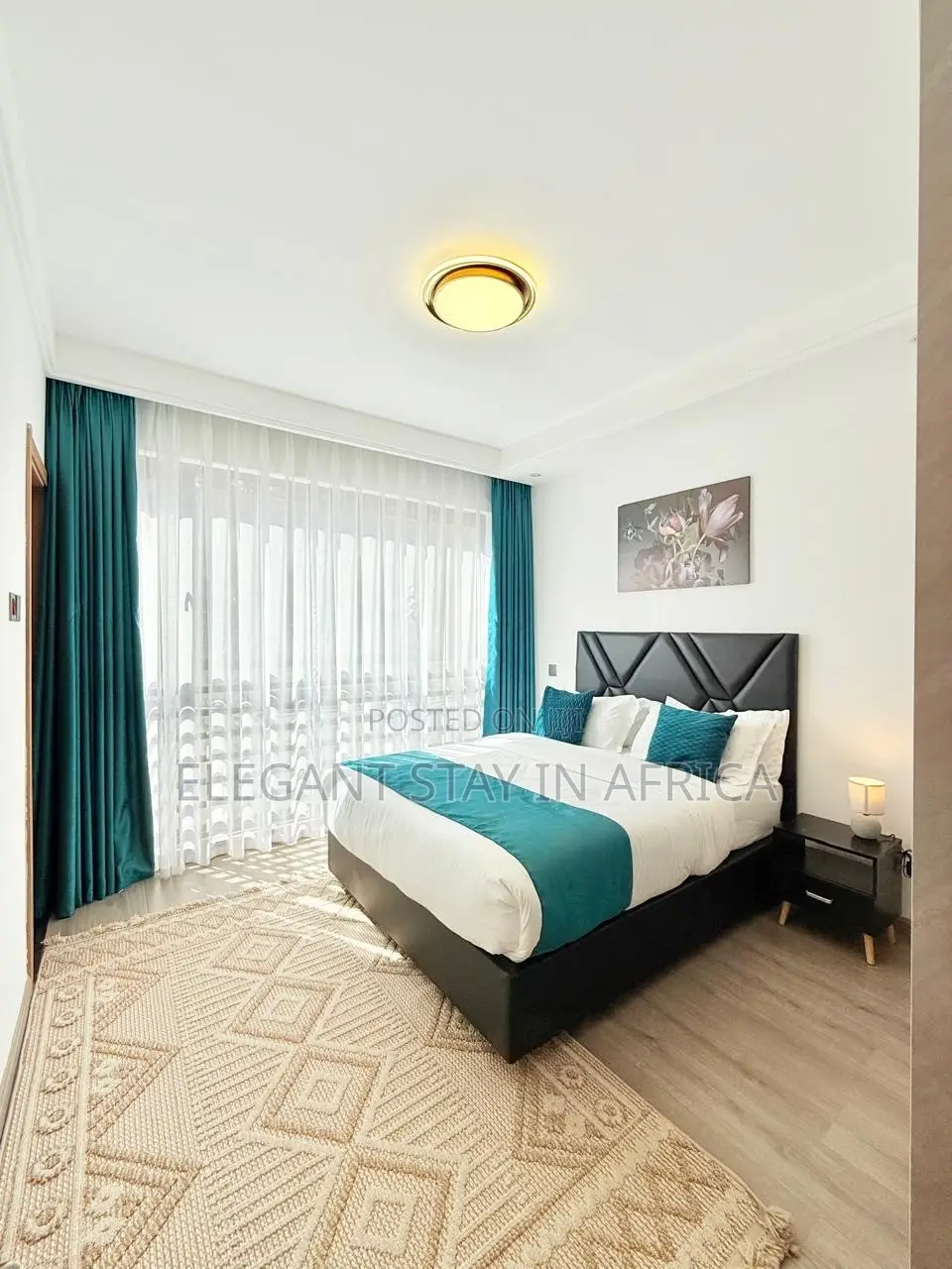 Cozy 3 Bed in Riverside at Per Day