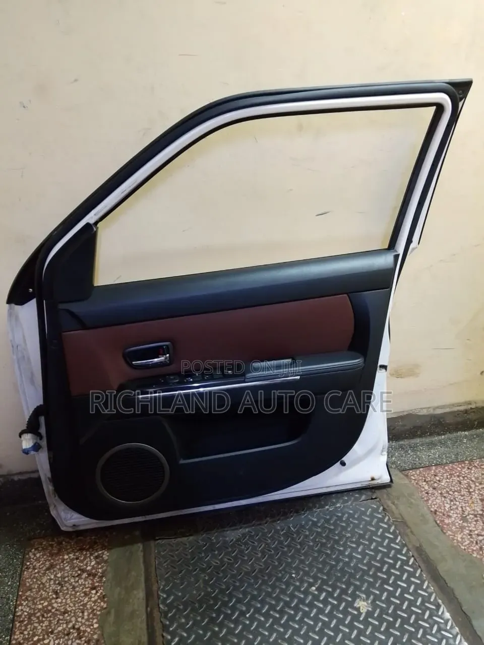 Front Door Mazda Verisa 2009
