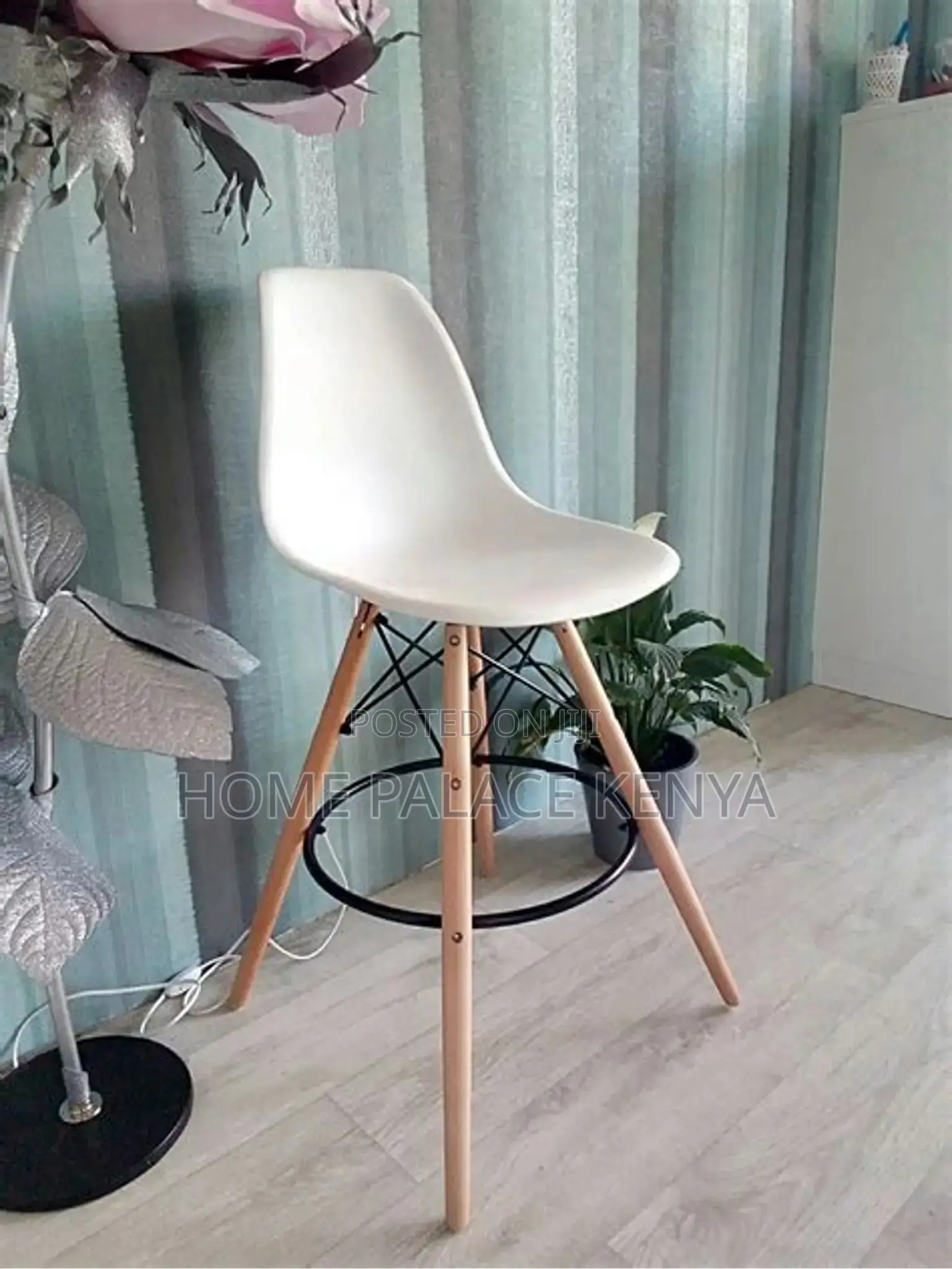 Eames Bar Stool; Stylish Eames Counter Height Bar Stool for Home