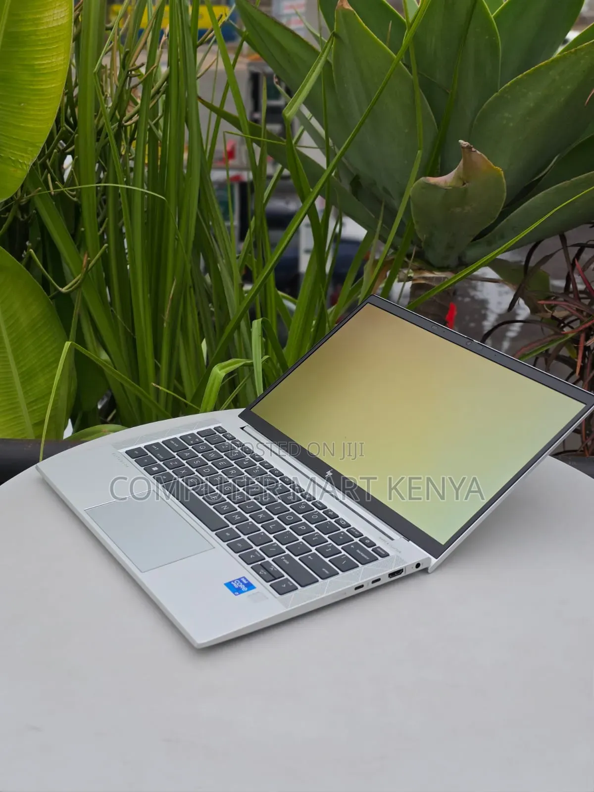 Laptop HP EliteBook 830 G8 16GB Intel Core i7 SSD 512GB