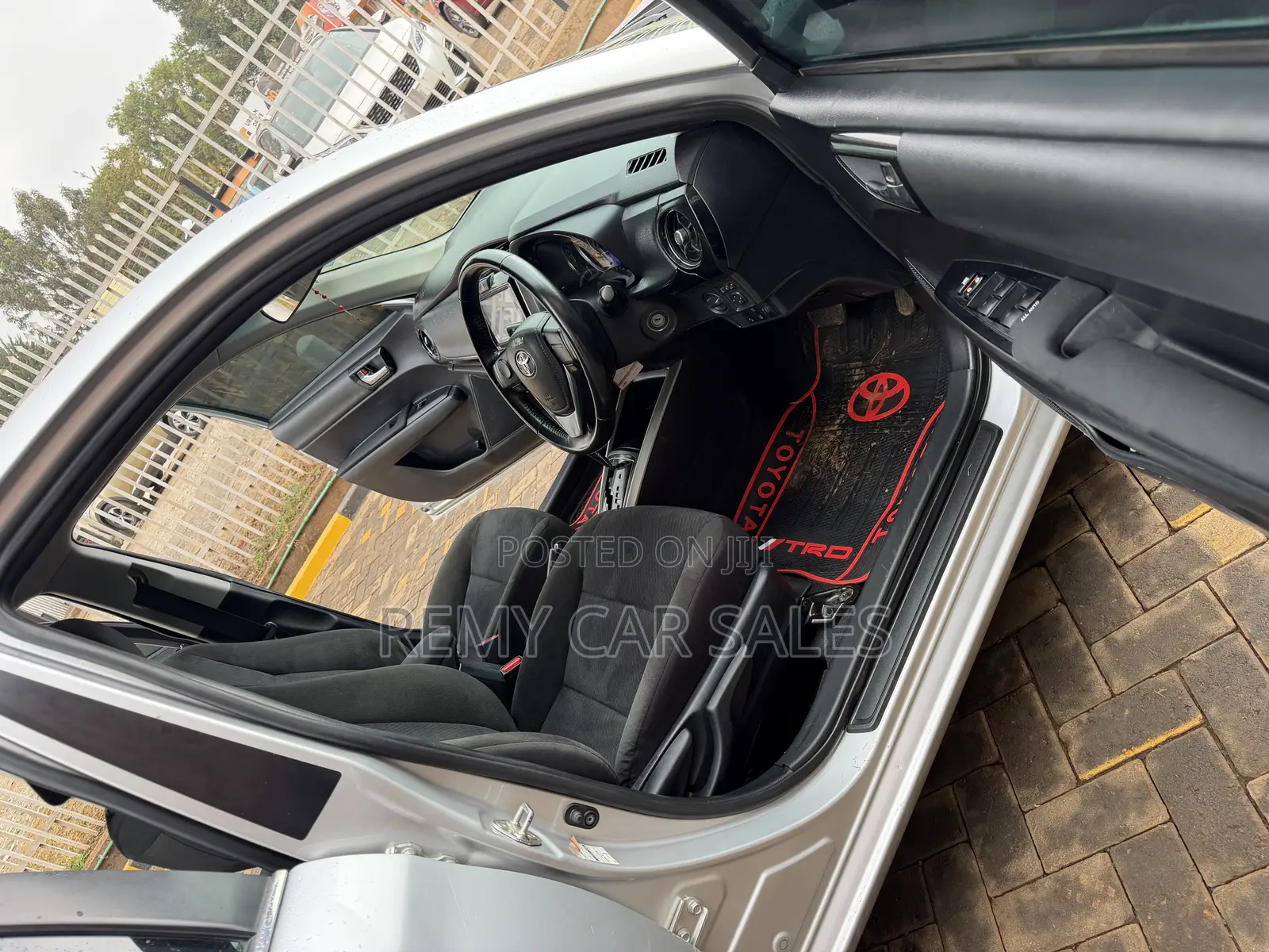 Toyota Axio 2018 Silver
