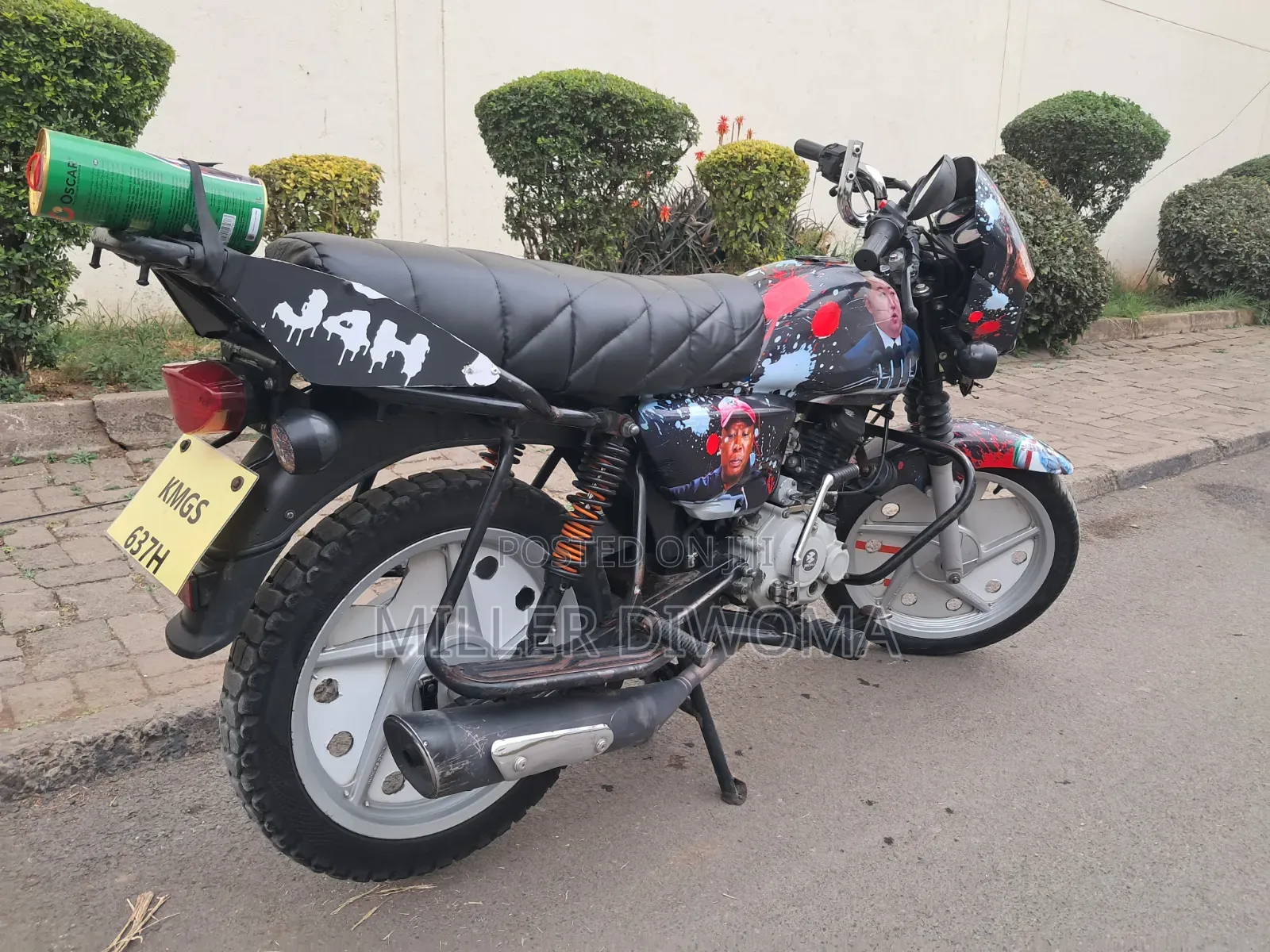Bajaj Boxer 125 2025 Blue