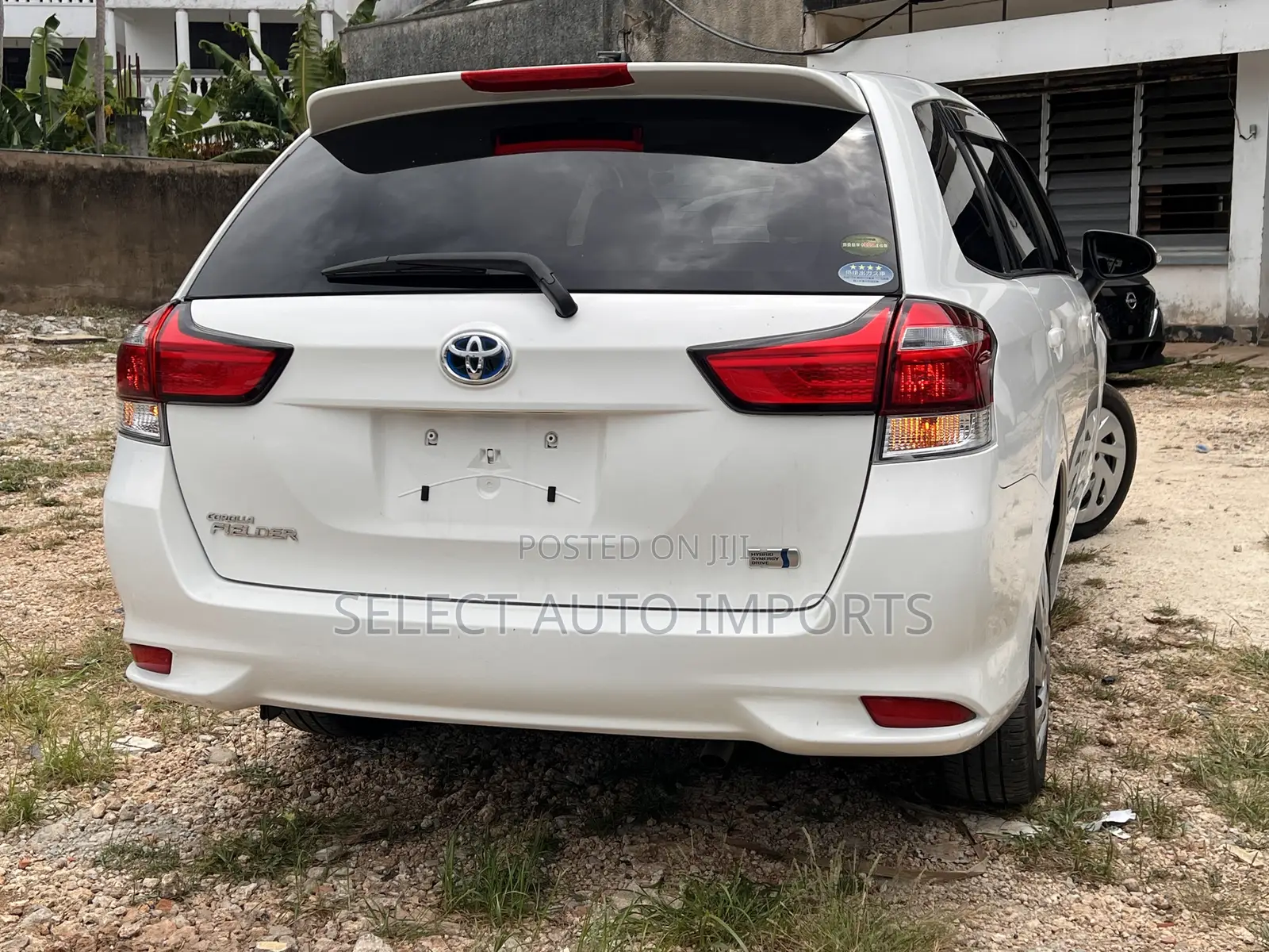 Toyota Corolla Fielder 1.5 Hybrid FWD 2019 White