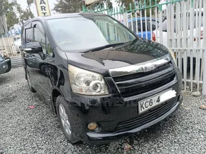 Toyota Noah 2013 Black