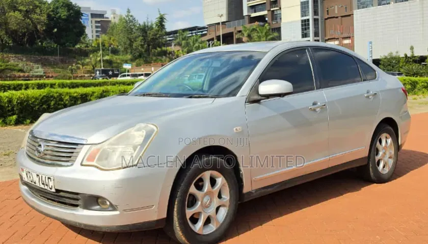 Nissan Bluebird 2010 Silver
