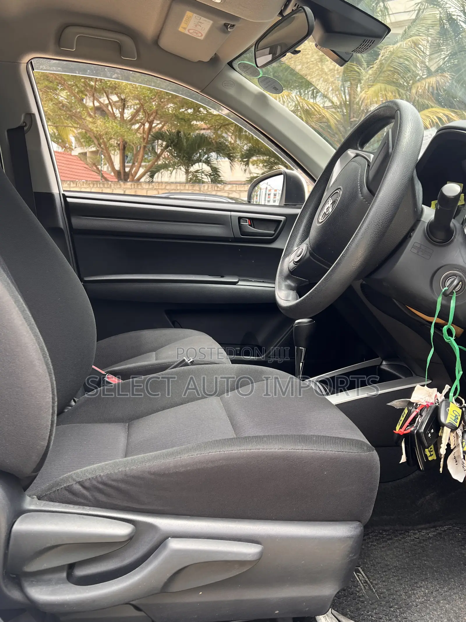 Toyota Corolla Fielder 1.5 Hybrid FWD 2019 White