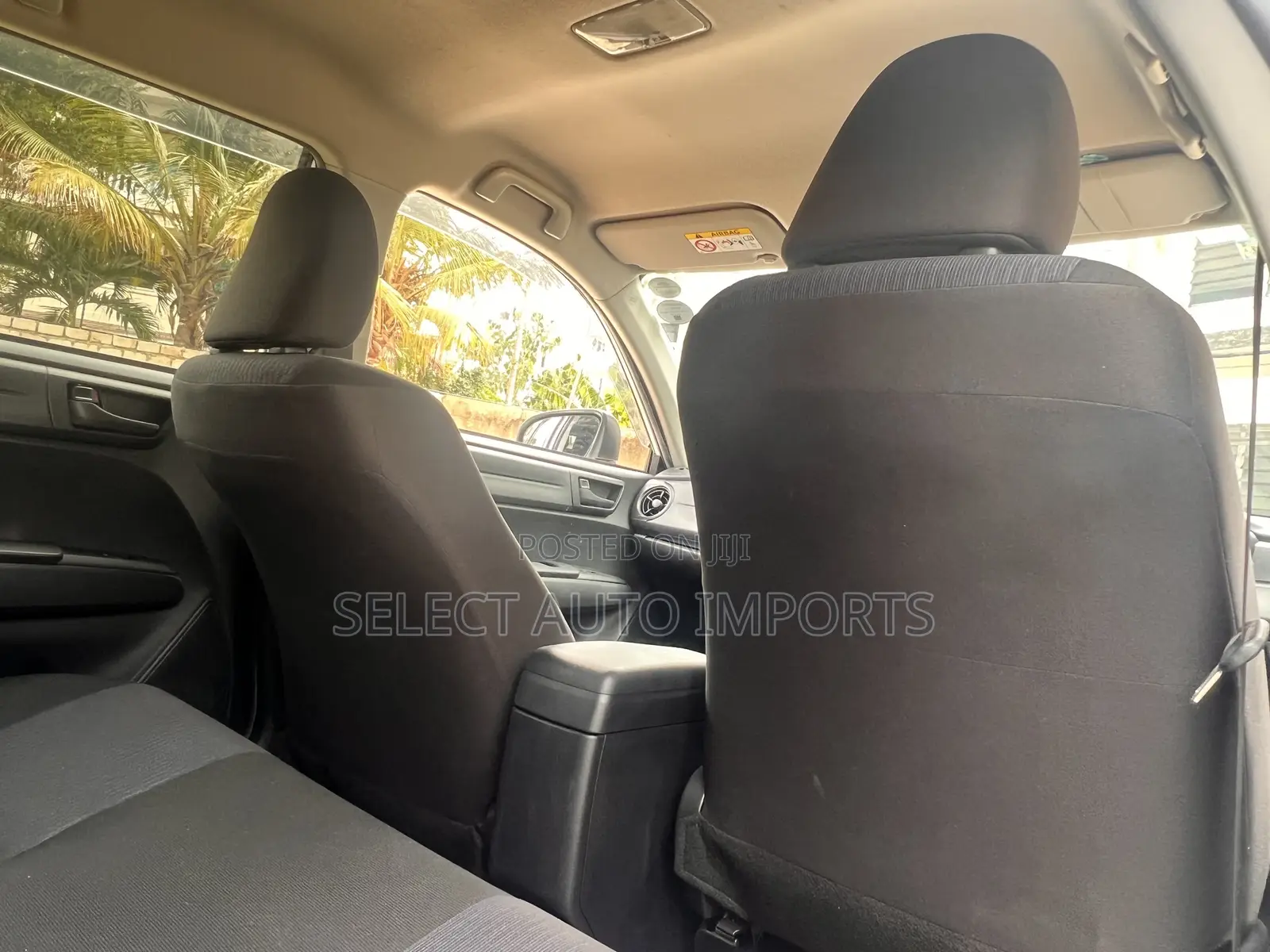 Toyota Corolla Fielder 1.5 Hybrid FWD 2019 White