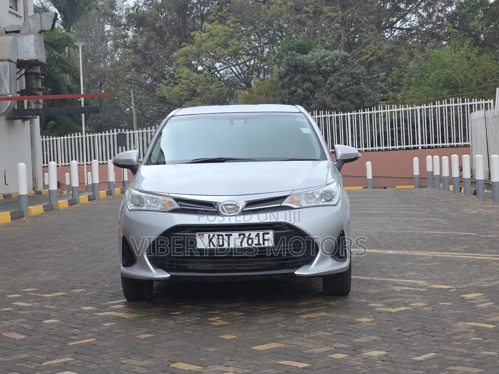 Toyota Axio 2018 Silver