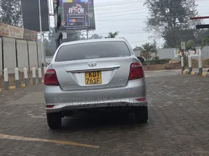Toyota Axio 2018 Silver