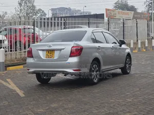 Toyota Axio 2018 Silver