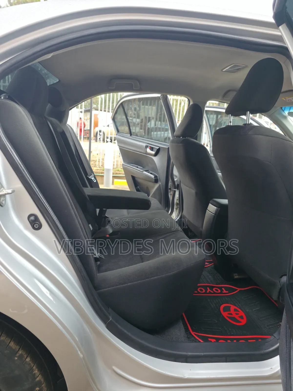 Toyota Axio 2018 Silver