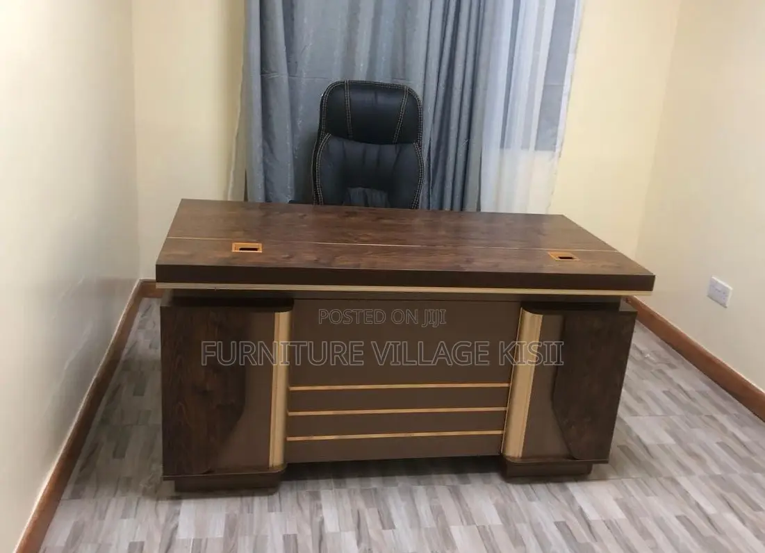 Office Desk: 1400mm Executive Office Desk