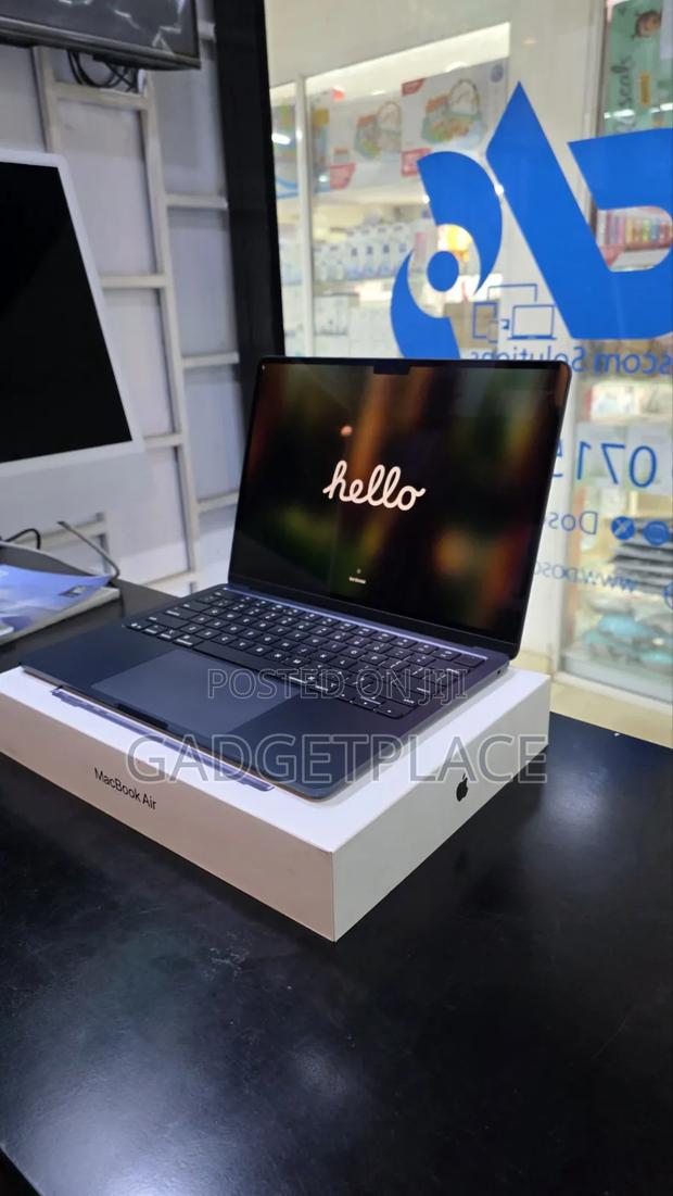 Laptop Apple MacBook Air 2025 M4 16GB Apple M4 SSD 256GB