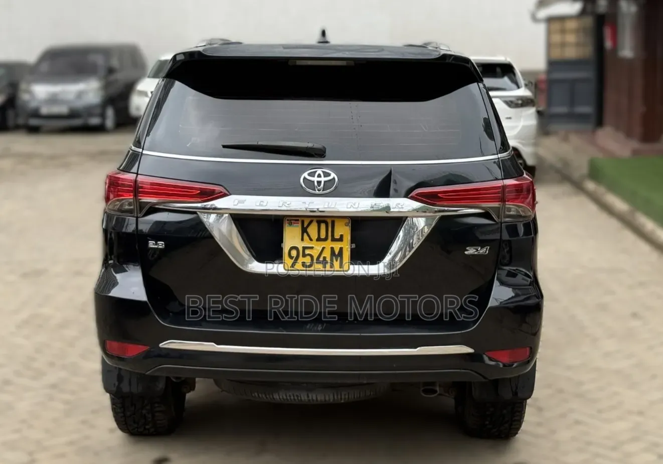 Toyota Fortuner 2.8 D AWD 2016 Black