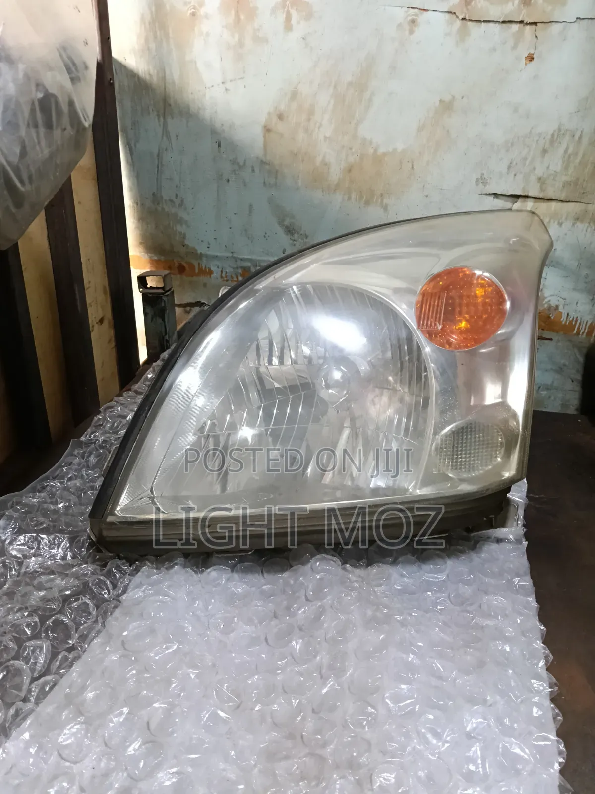 Prado 120 Headlight