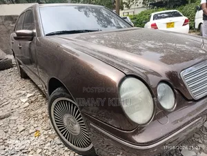 Mercedes-Benz E200 2003 Brown