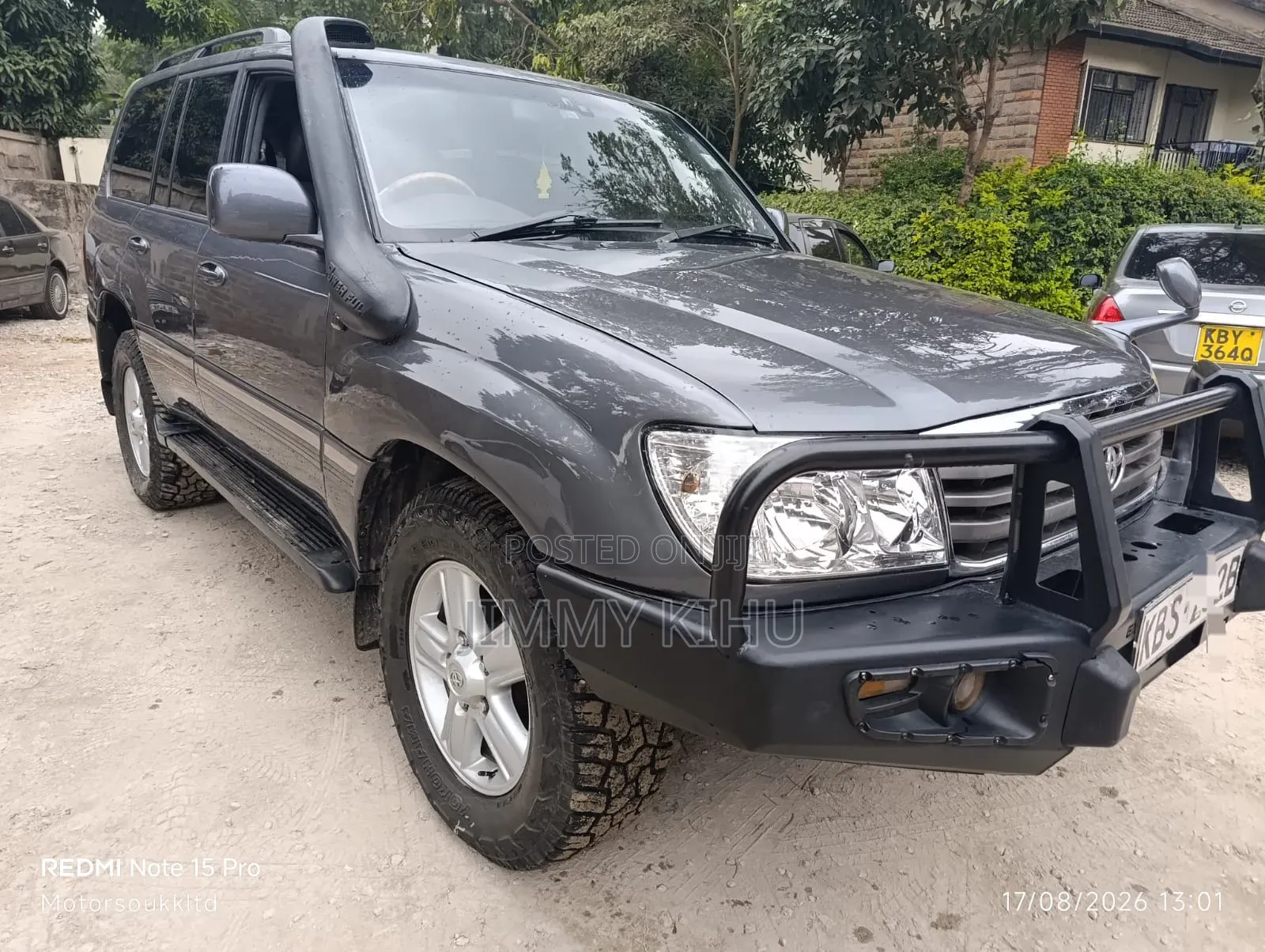 Toyota Land Cruiser 2005 Gray