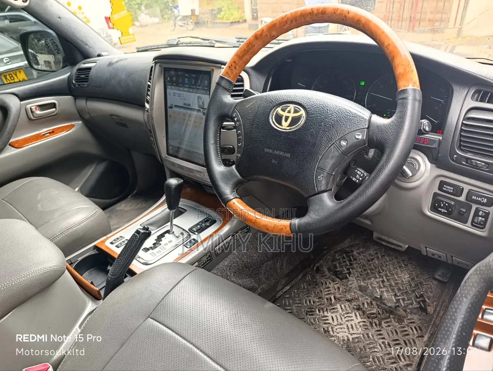 Toyota Land Cruiser 2005 Gray