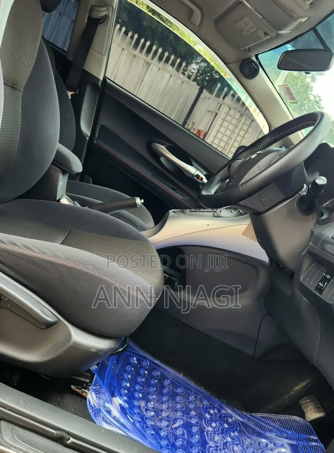 Toyota Auris 2010 Gray