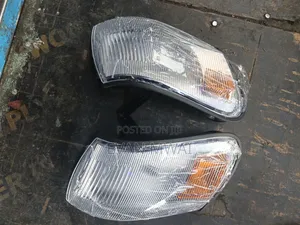 Toyota 102/100 Corner Light