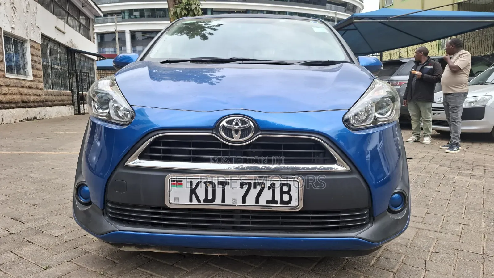 Toyota Sienta 2018 Blue