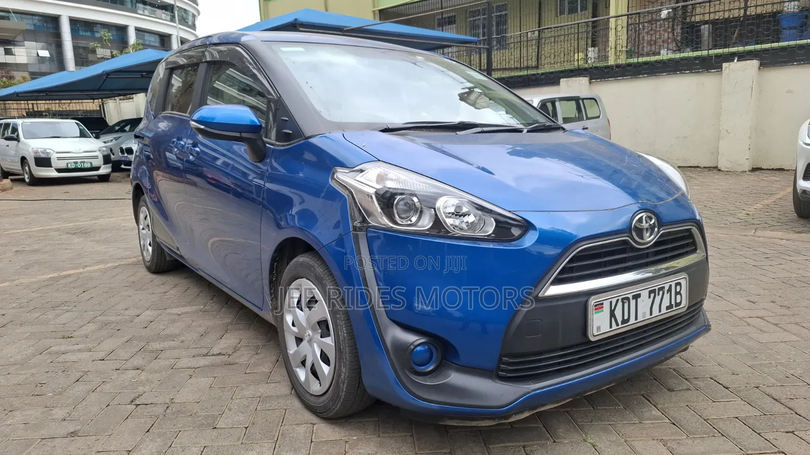 Toyota Sienta 2018 Blue