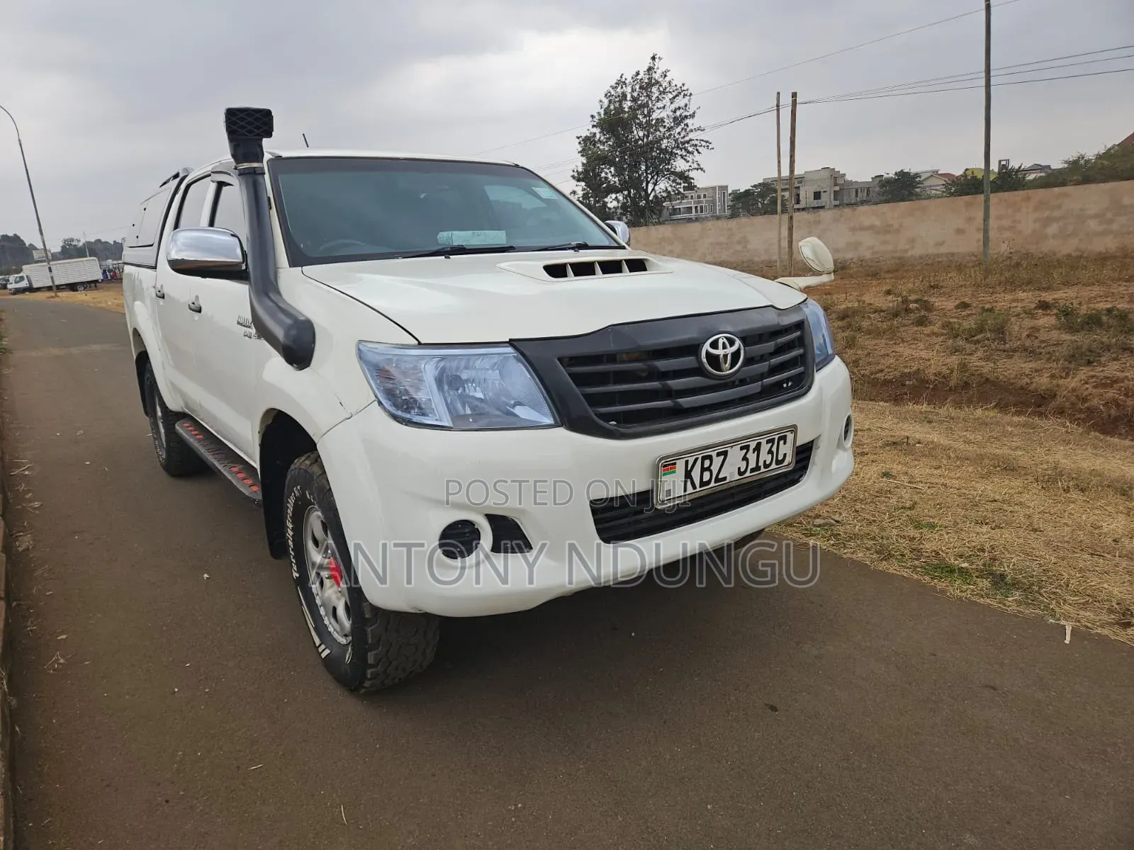 Toyota Hilux 2008 White