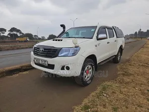 Toyota Hilux 2008 White
