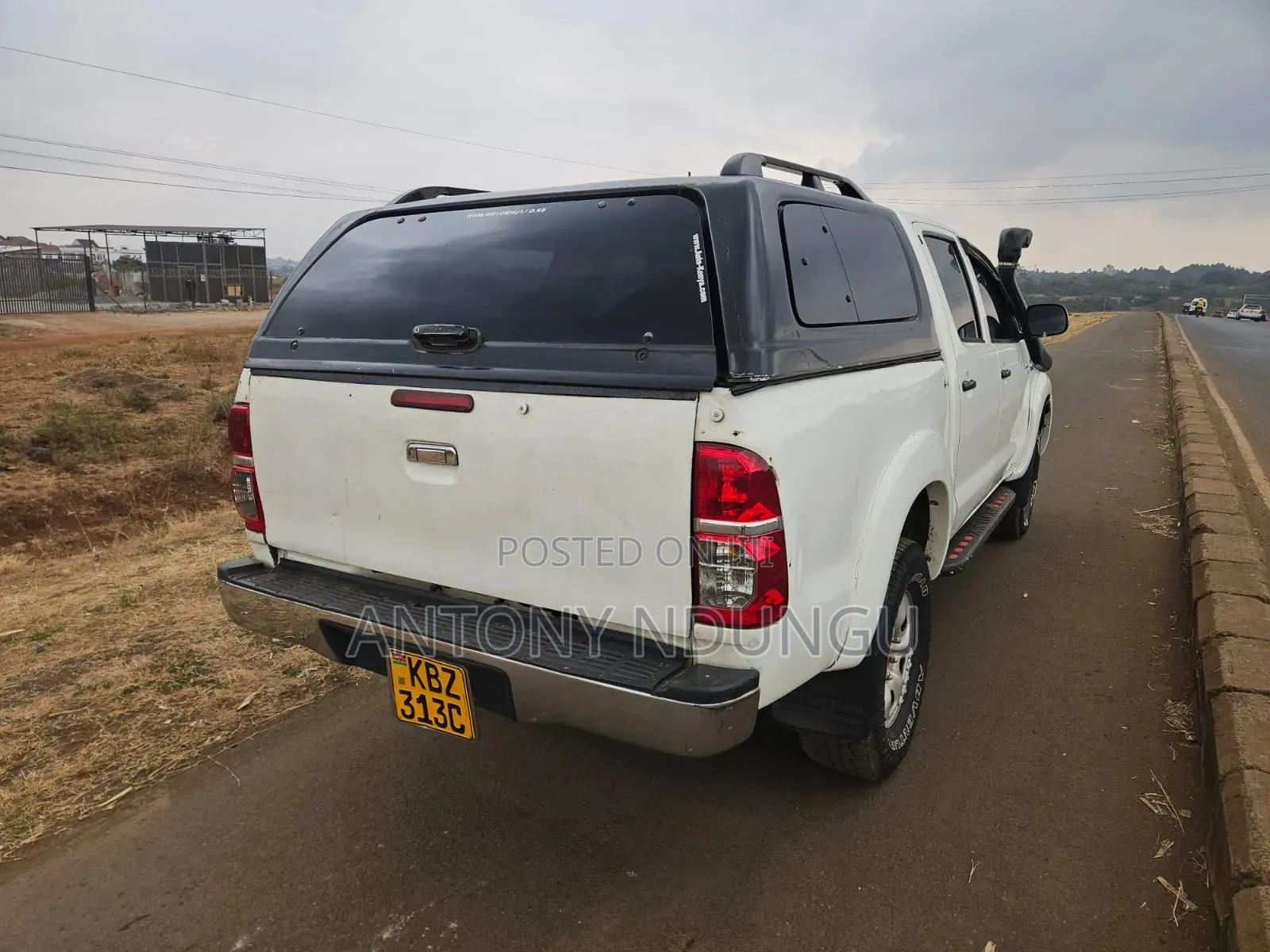 Toyota Hilux 2008 White