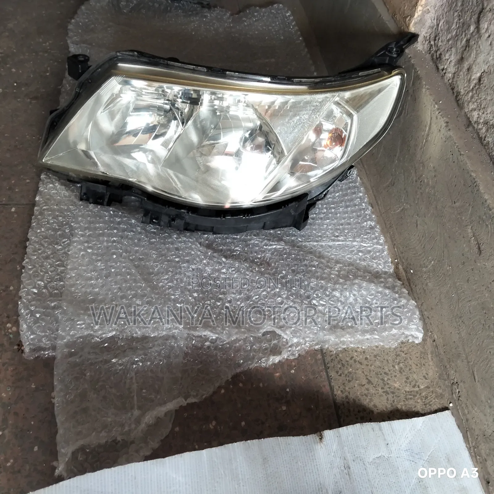 Subaru Forester SH5 Non Xenon Headlamp, Ex Japan Spare