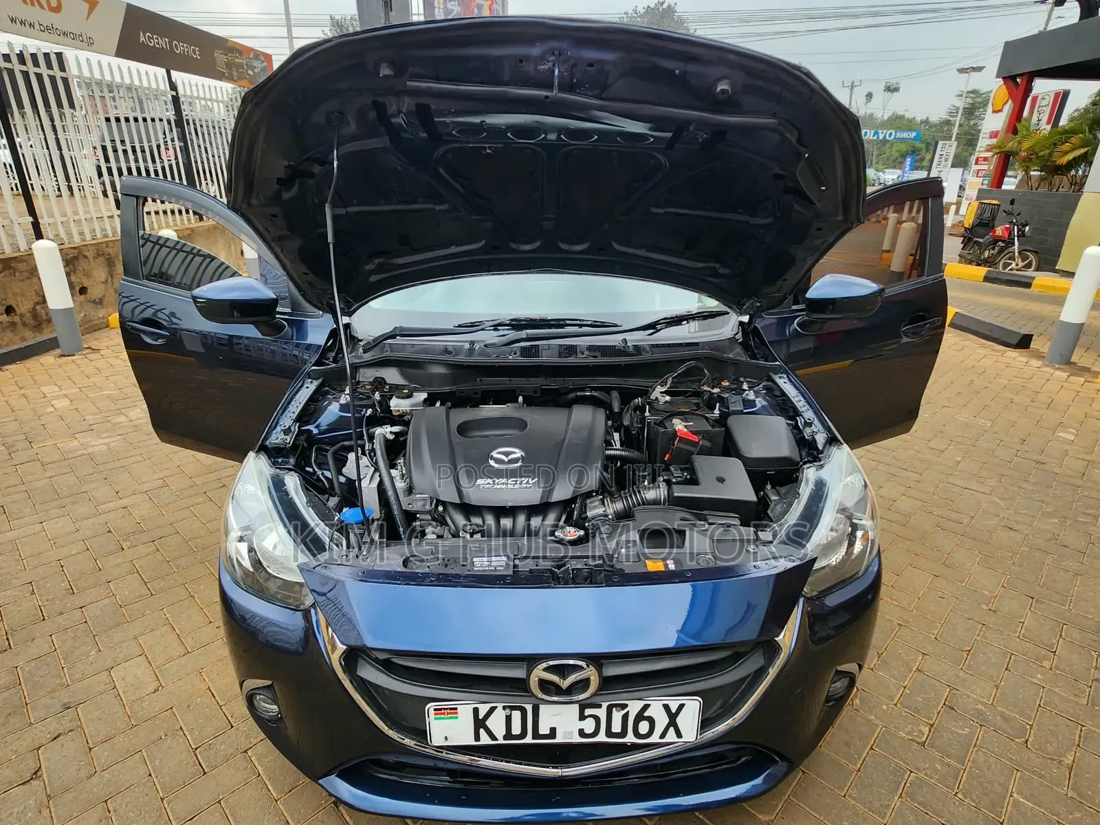 Mazda Demio 2016 Blue